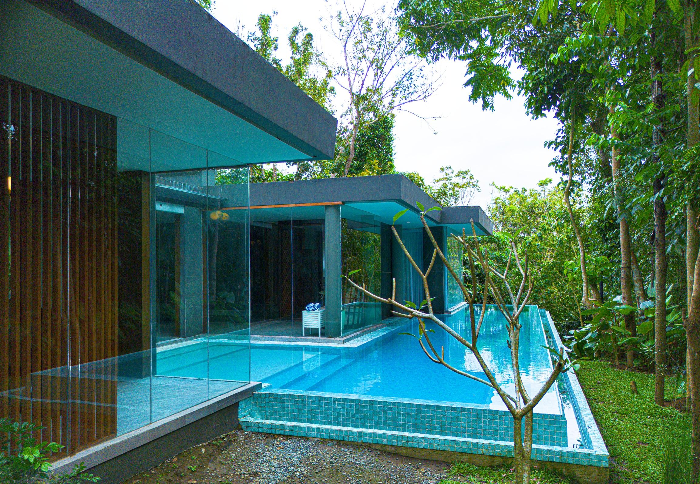 Private Villa Pools